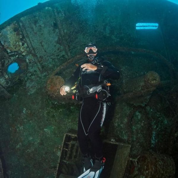 Découvrez la plongée en Grèce lors de vacance en famille ou entre amis passionnés par la plongée sous marine.